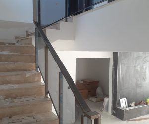 Antalya Merdiven Alüminyum Korkuluk Sistemleri ile Güvenli ve Modern Alanlar