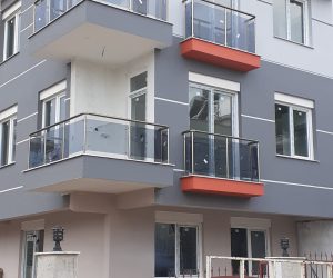 Antalya Alüminyum Balkon Korkuluğu Sistemleri ile Güvenli ve Şık Balkonlar